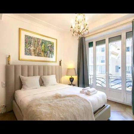 Le Grand Bourgeois A * Nice