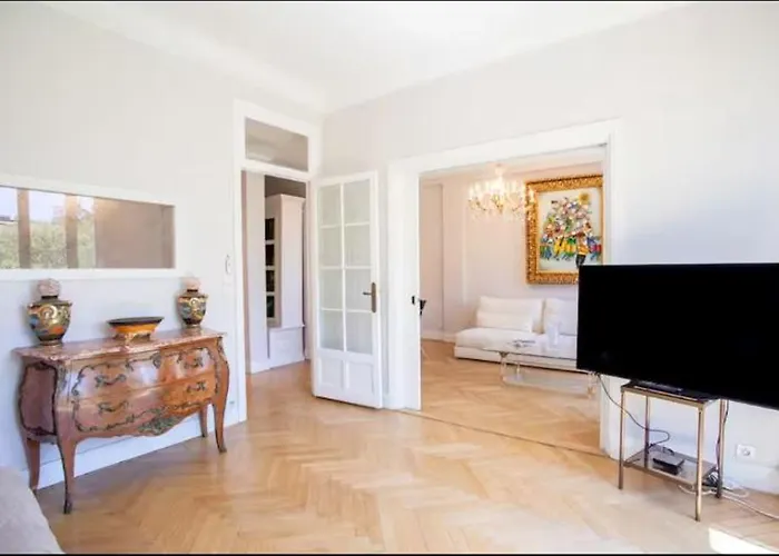 Appartement Le Grand Bourgeois A *