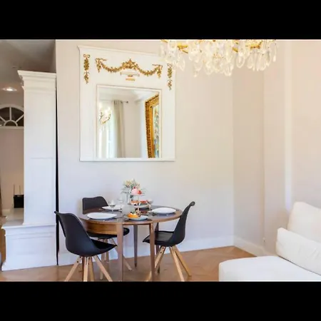 Le Grand Bourgeois A Apartman *