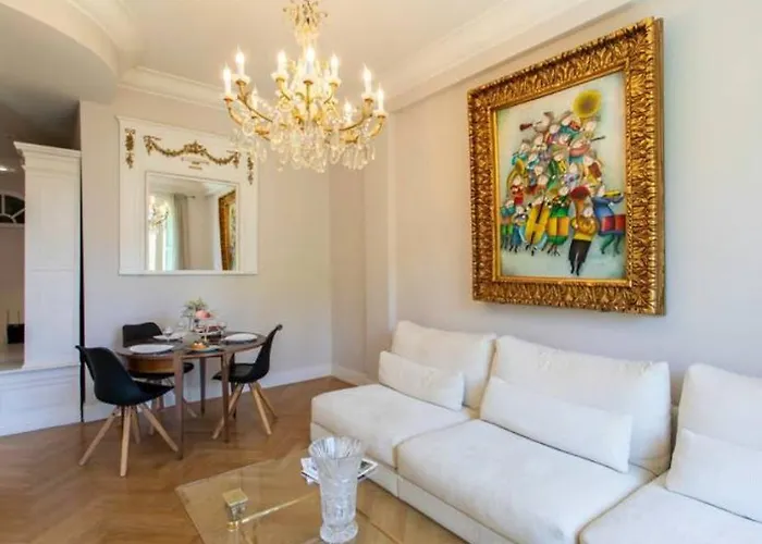 Le Grand Bourgeois A Апартаменты Ницца