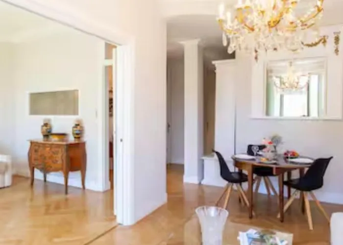 Le Grand Bourgeois A Апартаменты *